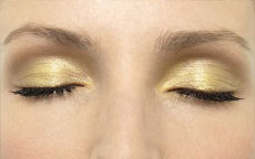 make up oro occhi verdi