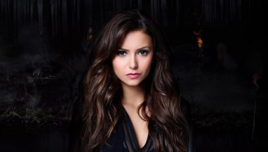 Nina Dobrev Make Up