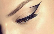 eyeliner grafico D