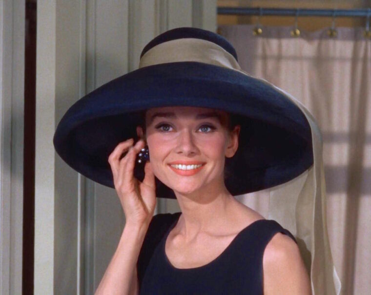 Audrey_Hepburn_Tiffany's